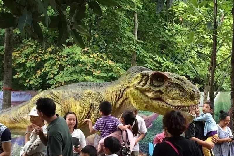 Animatronic Dinosaur City Plaza Shopping Mall